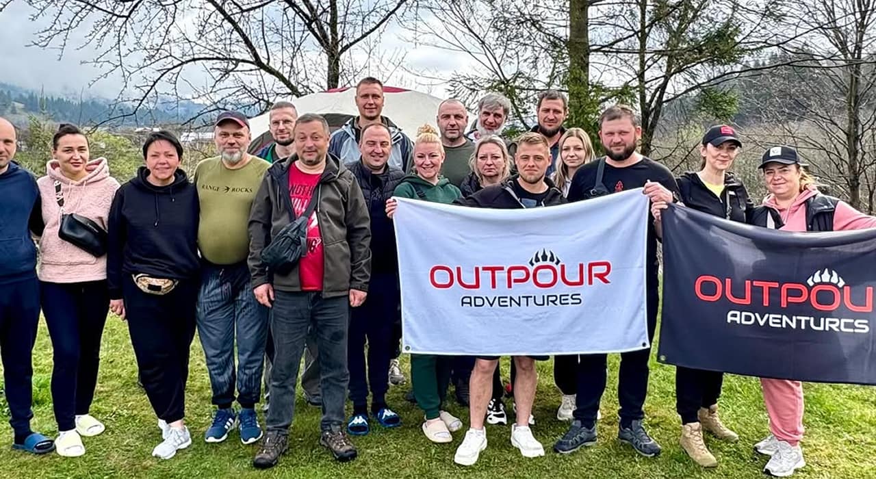 Консультація з підбору туру з OutPour Adventures